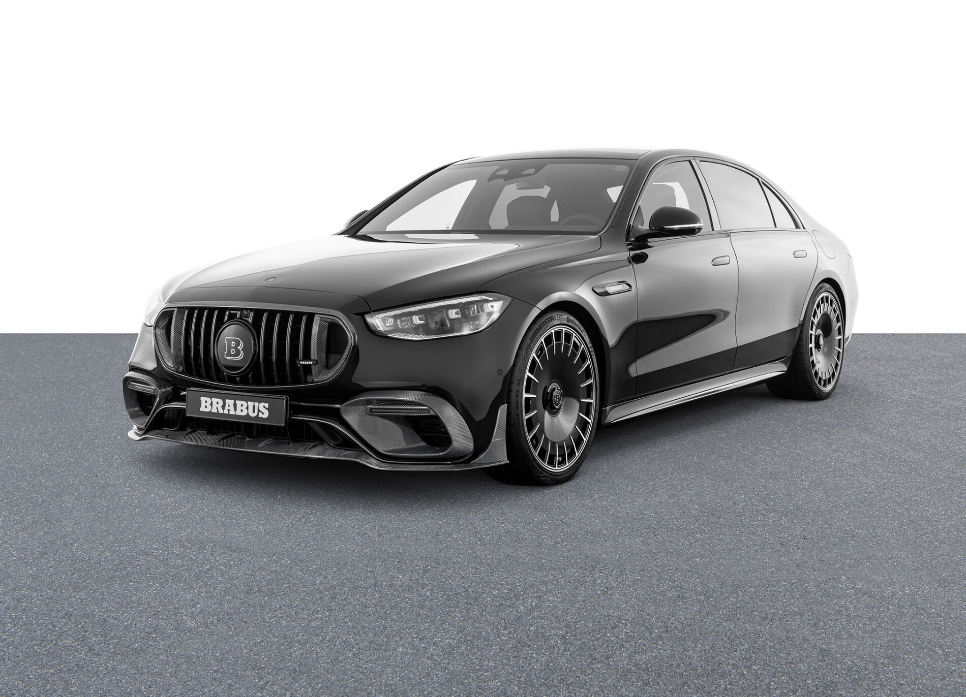 CONTINENTAL ще доставя гуми ексклузивно за два суперавтомобила на BRABUS